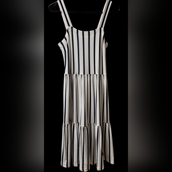 Loft Tiered Striped Dress - Picture 4 of 7